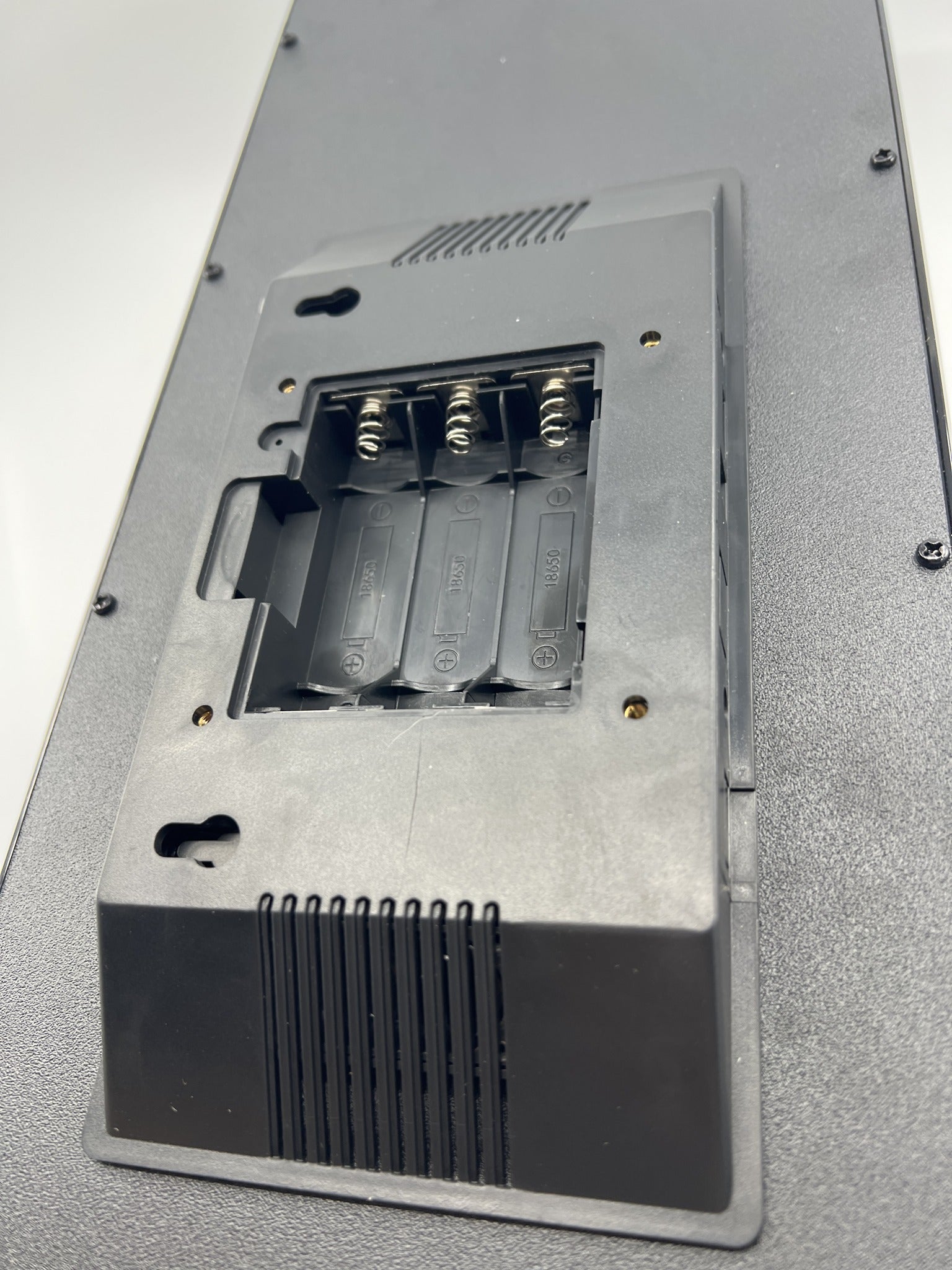 YZ LED Scoreboard battery compartment open